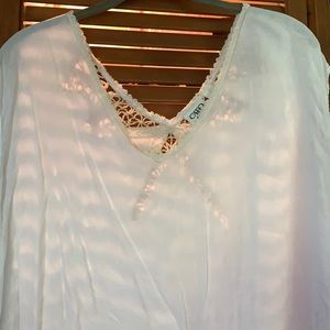 Cato light weight blouse with crochet details